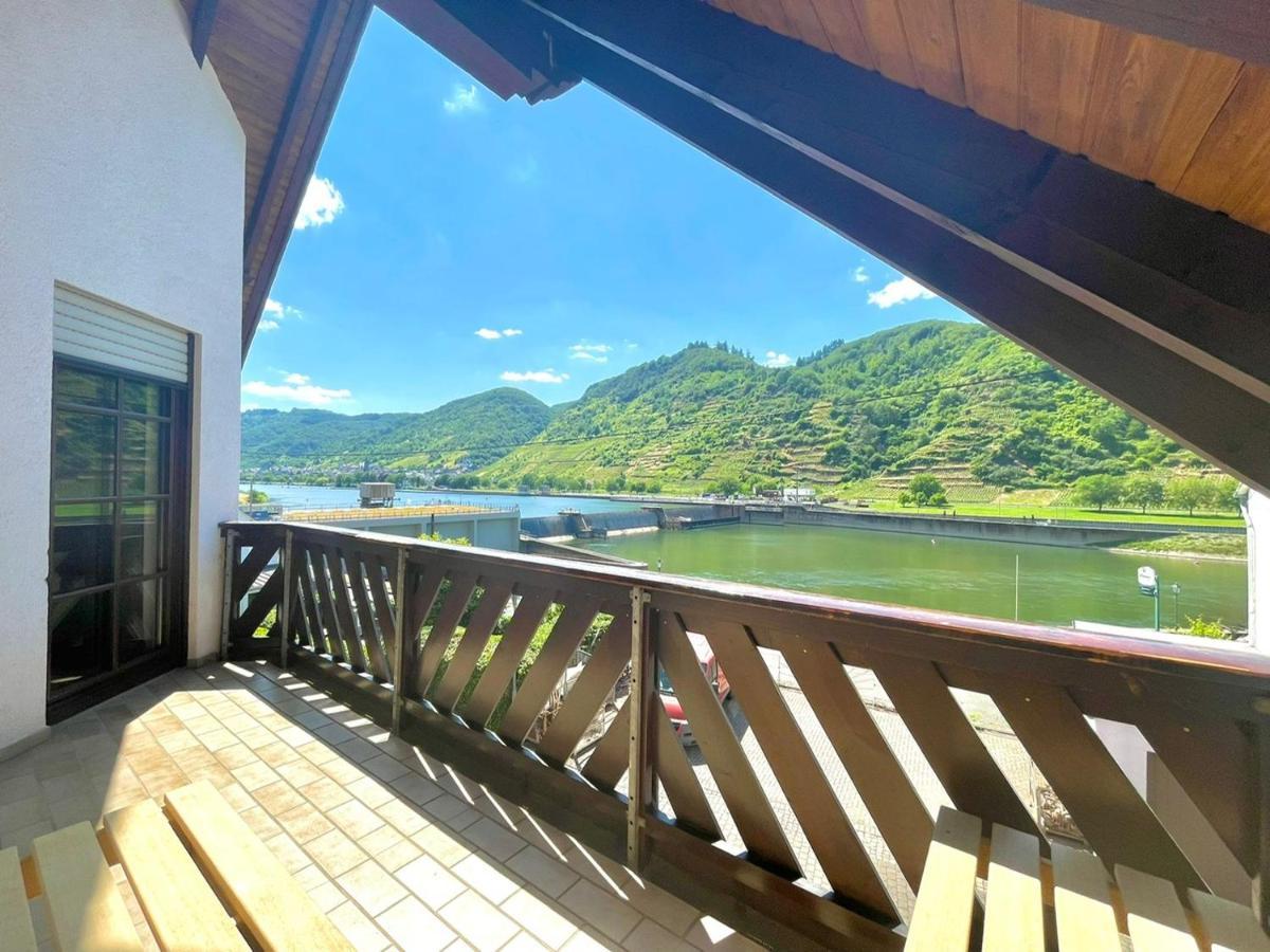 Stilvolle Wellness-Ferienwohnung In Neef Whirlpool, Sauna, Grill, Fitness, Billard & Moselblick Екстериор снимка