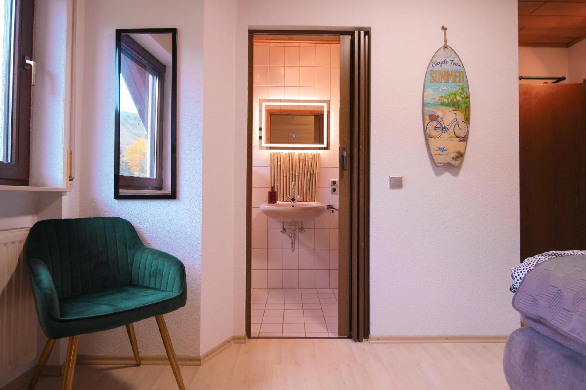 Stilvolle Wellness-Ferienwohnung In Neef Whirlpool, Sauna, Grill, Fitness, Billard & Moselblick Екстериор снимка