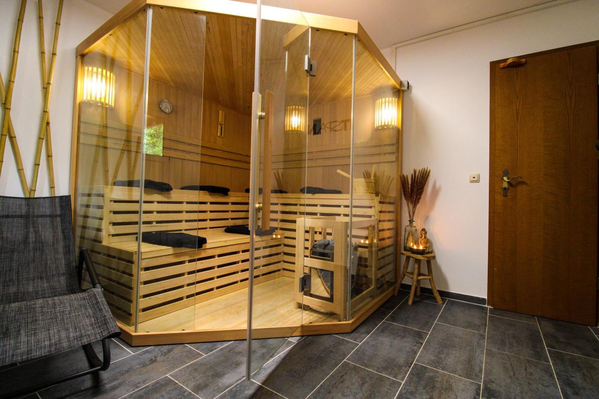 Stilvolle Wellness-Ferienwohnung In Neef Whirlpool, Sauna, Grill, Fitness, Billard & Moselblick Екстериор снимка