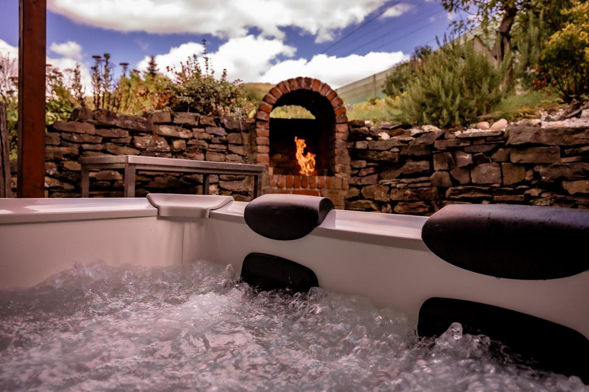 Stilvolle Wellness-Ferienwohnung In Neef Whirlpool, Sauna, Grill, Fitness, Billard & Moselblick Екстериор снимка